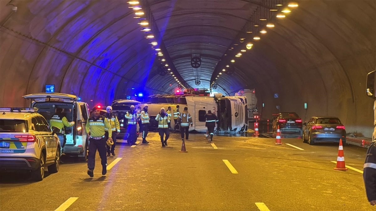 Kuzey Marmara Otoyolu’nda tanker devrildi