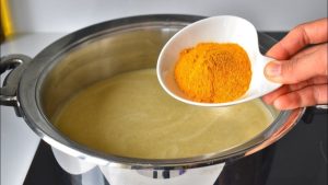 Lokanta sırrı: Kaşığın ucuyla ekleyin, mercimek çorbasına renk verin…