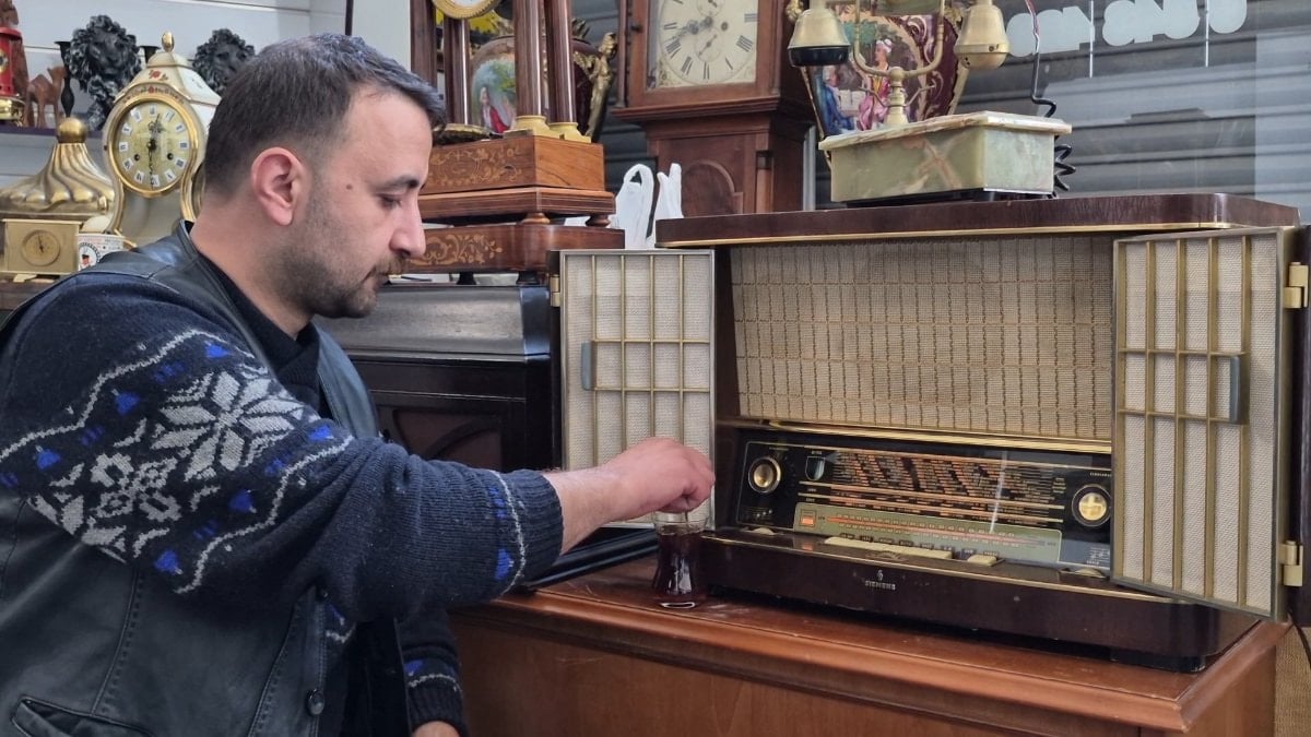 Malatya’da hediye edilen radyo sayesinde antikacı oldu