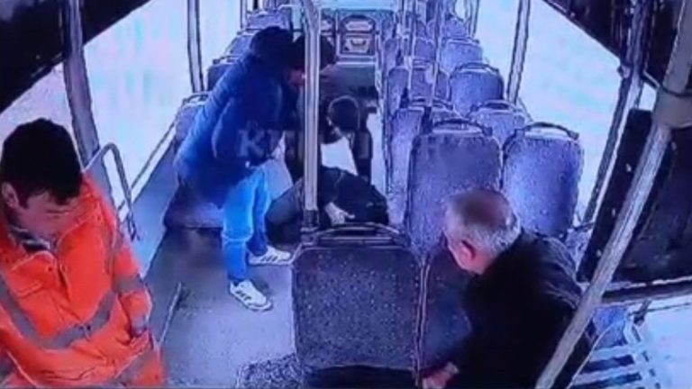 Mardin’de otobüste fenalaşan yolcu hayatını kaybetti