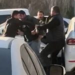 Mardin’de trafikte “yol verme” kavgası kamerada