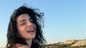 Merve Boluğur, Photoshop’u abarttı! Takipçileri yorum yağdırdı