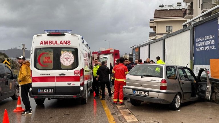 Muğla’da otomobilin duvara çarptığı kazada 1 kişi hayatını kaybetti