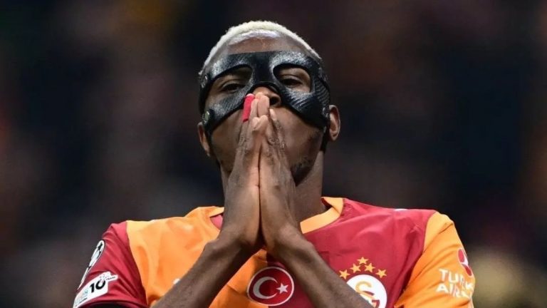 Napoli’den Osimhen’in sözlerine cevap geldi: Irkçılıkla suçlandık…