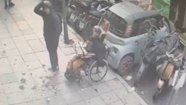 Nişantaşı’nda başına sıva parçaları düşen engelli adam: Dehşet içindeydim