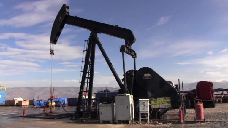 OPEC+ delegeleri arz artışının yeniden başlamasını bekliyor