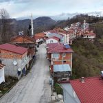 Ordu ile Samsun sınırında bulunan mahalleli bu sene aynı anda iftar açtı