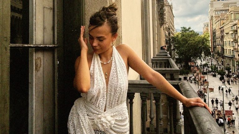 Oyuncu Bahar Şahin’den başörtülü paylaşım! Oruç açıklaması gündem oldu