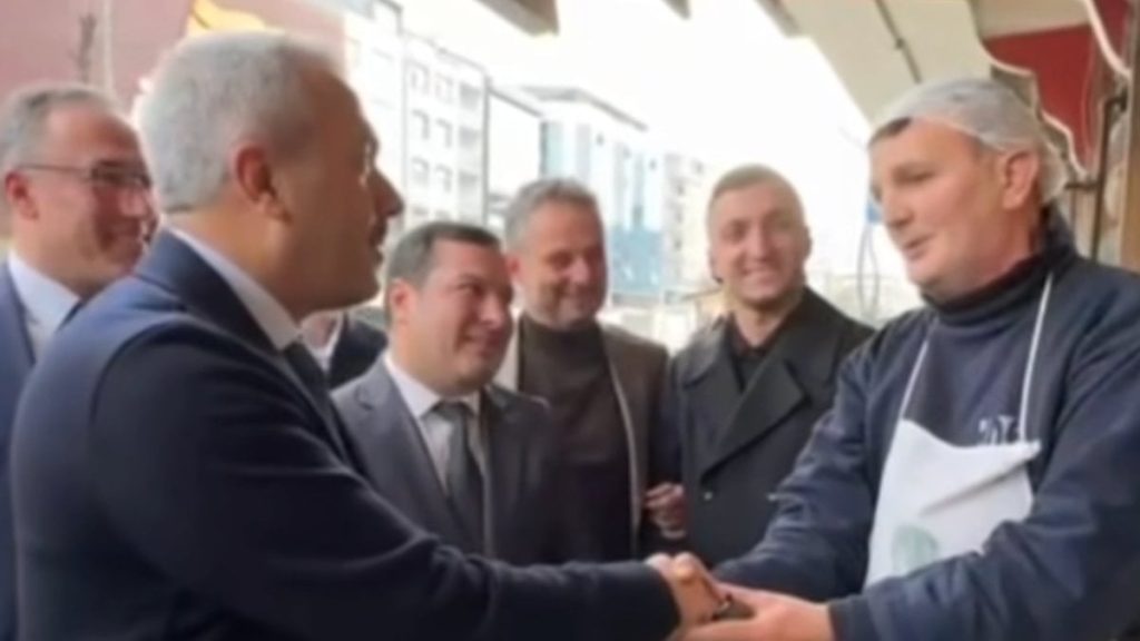 Rize Valisi, Trump’ı eleştirip gündem olan Ardeşenli esnaf ile görüştü