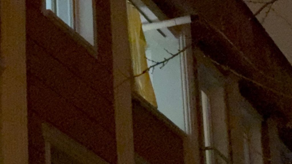 Samsun’da ablasını bıçaklayan şahıs balkondan atladı