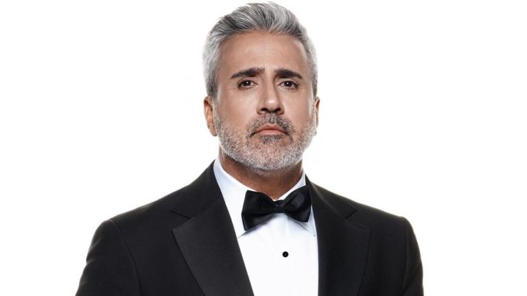 Şarkıcı Emrah kızını paylaştı! Eleysa 9 yaşında