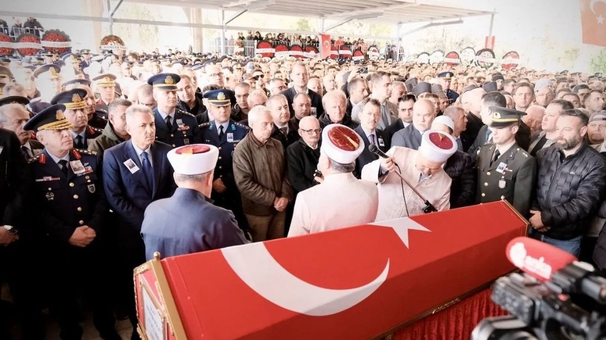 Şehit Pilot İbrahim Bolat, son yolculuğuna uğurlandı