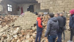 Şiddetli yağış, Şırnak’ta bir evi kullanılamaz hale getirdi