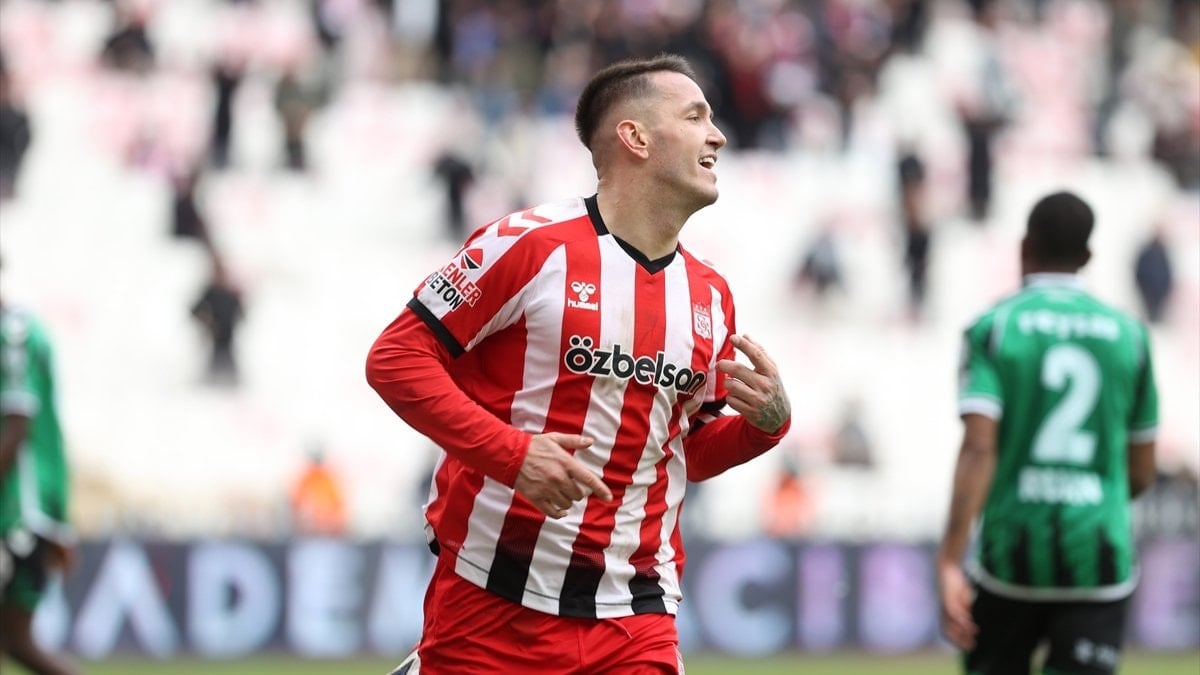 Sivasspor ligde 5 maçlık galibiyet özlemini sonlandırdı