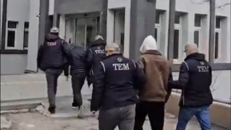 Tokat merkezli FETÖ operasyonu: 2 şüpheli tutuklandı