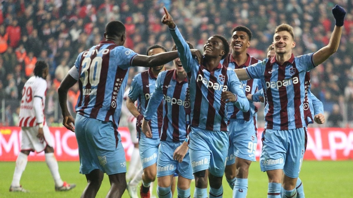 Trabzonspor 3 puanı 3 golle aldı