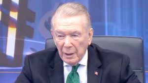 Uğur Dündar’dan Özgür Özel’e küfürlü mesaj desteği