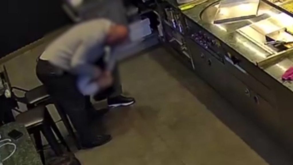 Üsküdar’da 16 yaşındaki çalışanı darbeden müdür gözaltında