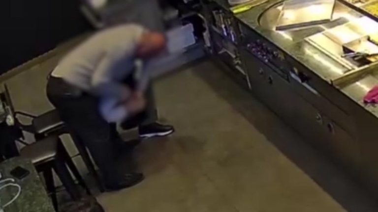 Üsküdar’da 16 yaşındaki çalışanı darbeden müdür gözaltında