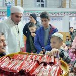 Van’da imamdan teravih sürprizi: Çocuklara ‘Ramazan standı’