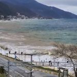 Yalova’da fırtına: Dev dalgalar Esenköy kıyılarını vurdu