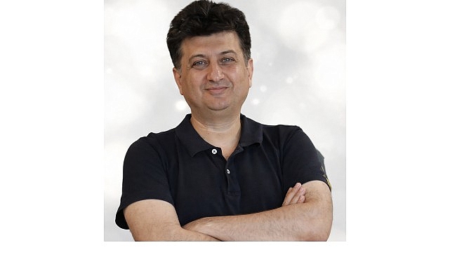 Yapay Zekâ Meslekleri Yok Etmiyor, Yeniden Şekillendiriyor