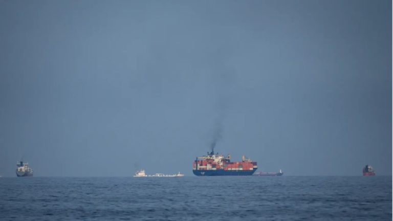 ABD’li Bakan Hürmüz’de gemilere askeri eskort için tarih verdi