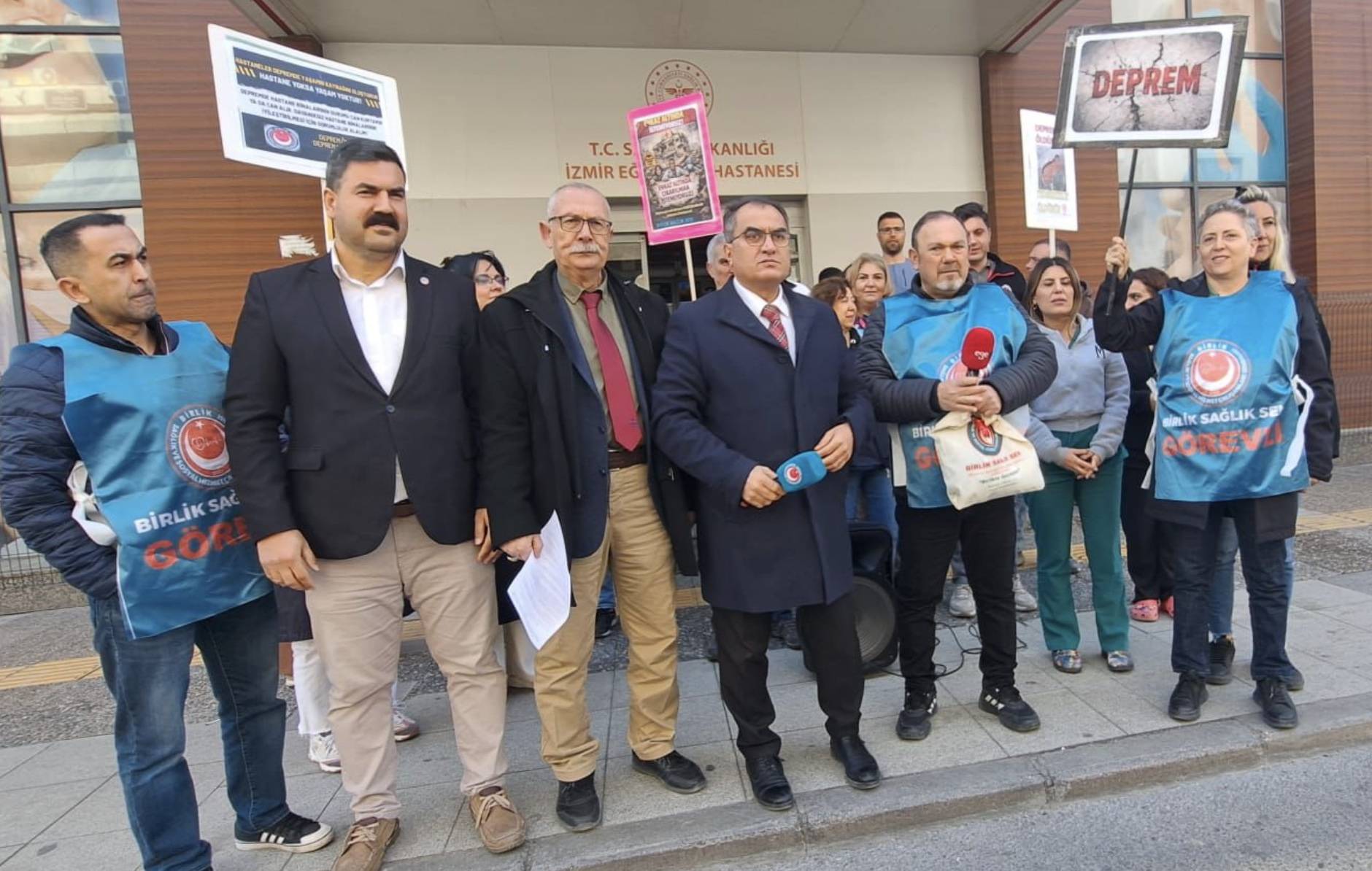 “Acilen boşaltılma kararı olan bir hastanede görev yapmak istemiyoruz”