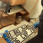 Adana’da APP plaka üreten 3 atölyeye baskın
