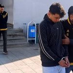 Adana’da kendini polis olarak tanıtan dolandırıcılardan 500 bin TL’lik vurgun