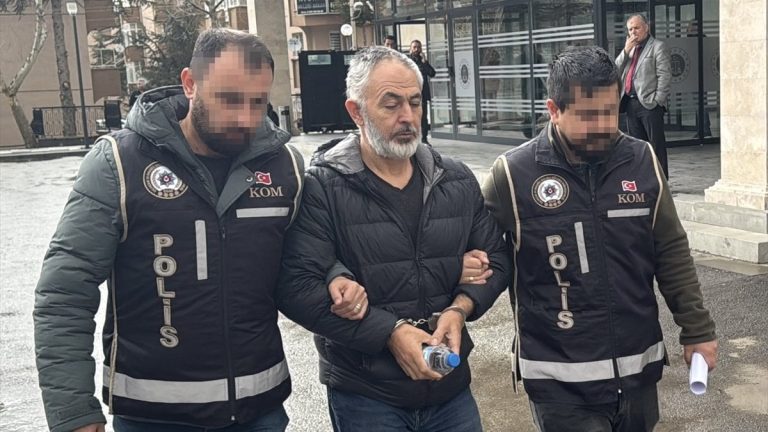 Akın Gürlek’in tapu kayıtlarını sorgulayan tapu müdürleri tutuklandı