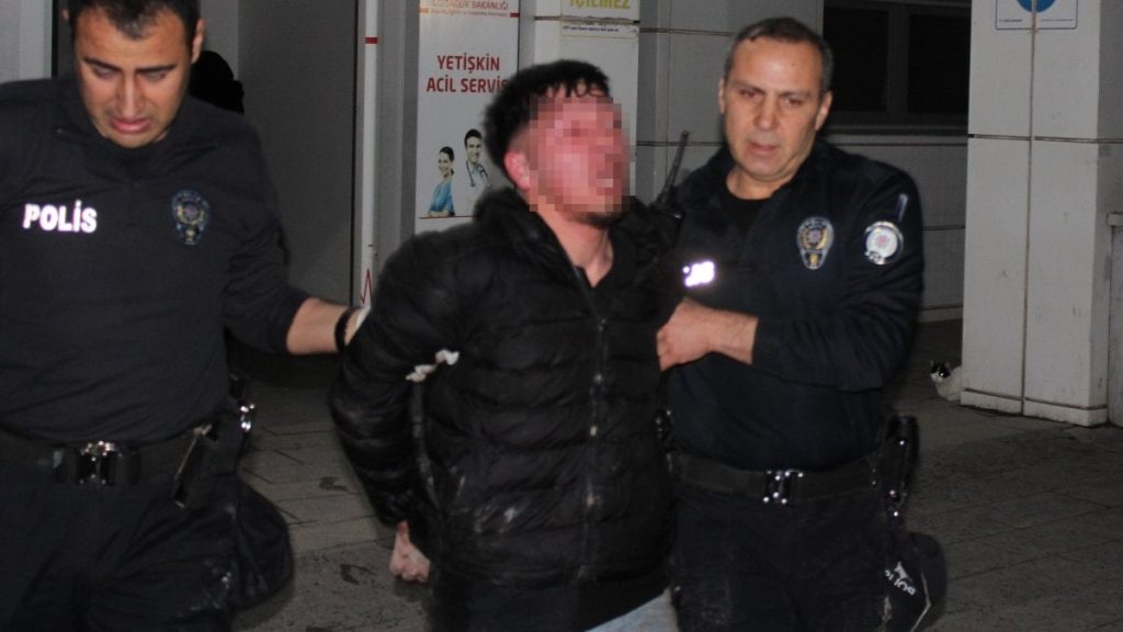 Aksaray’da annesinin sevgilisini bıçakladı: Tutuklandı