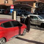 Aksaray’da kapıda aracını park eden şahıs, sürücüleri otoparkta mahsur bıraktı