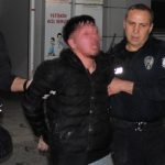 Aksaray’da oğul, annesinin sevgilisini bıçakladı