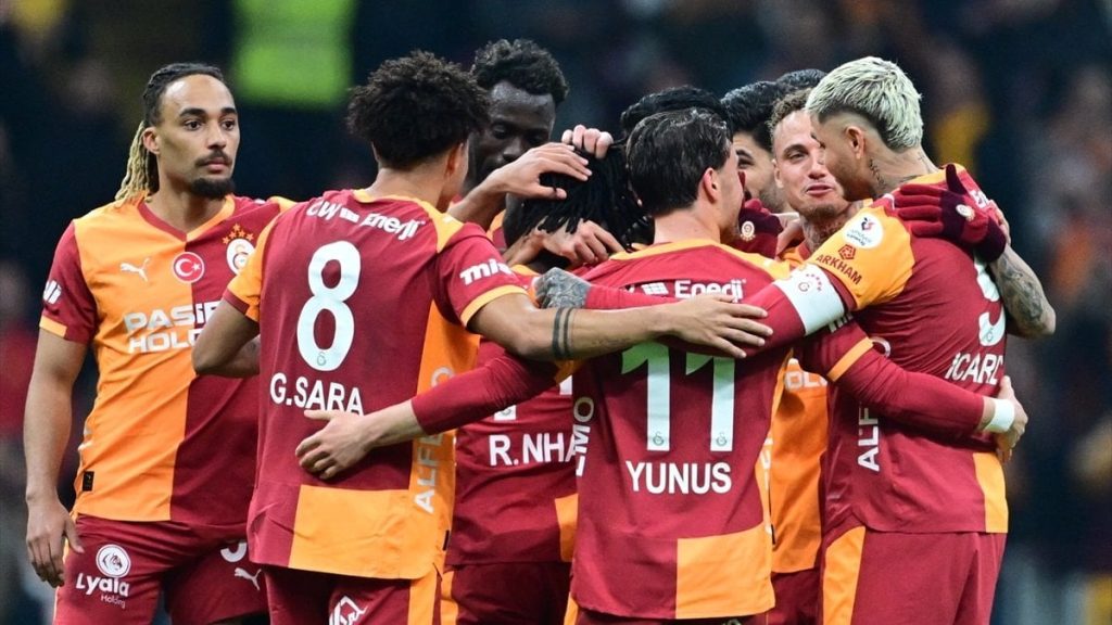 Ali Sami Yen Spor Kompleksi’nde maç sonu Şampiyonlar Ligi müziği çalındı