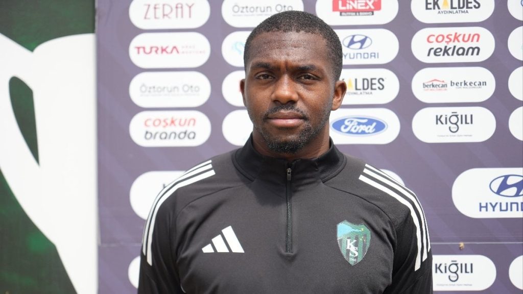 Anfernee Dijksteel: Nerede oynadığım benim için çok fark etmiyor