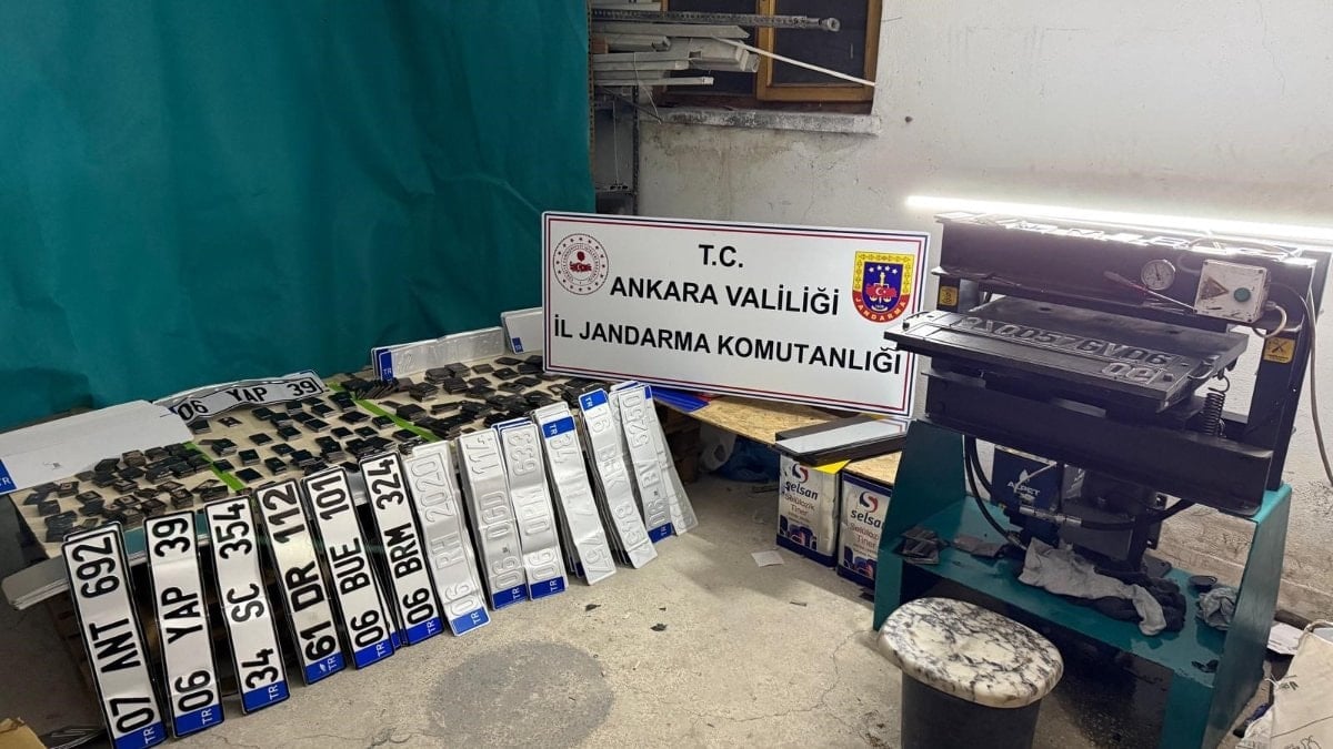 Ankara’da sahte plaka basımı yapan 2 şüpheli gözaltına alındı