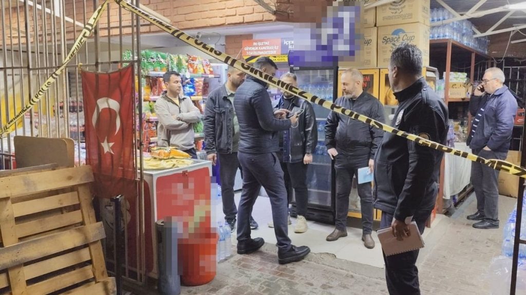 Antalya’da alkollü iş yeri sahibi, tartıştığı müşteriyi öldürdü