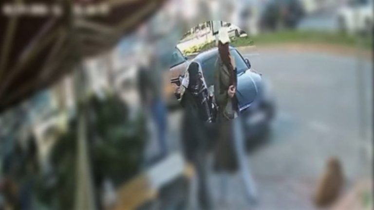 Antalya’da ev hırsızlığı: Ziynet eşyası ve kamera çalan 3 şüpheli yakalandı