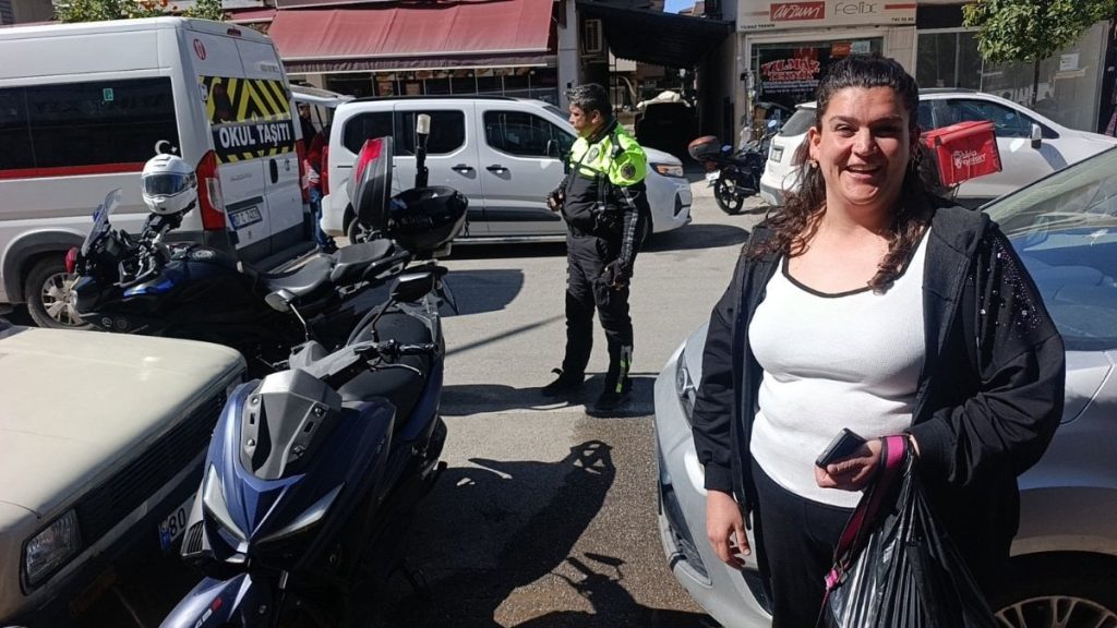 Antalya’da plakayı kağıtla kapattı, 140 bin TL ceza yedi: Kasktan ceza yiyin