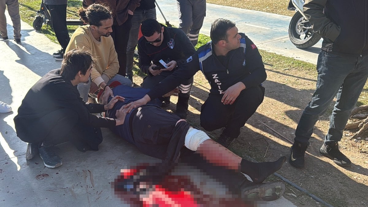 Antalya’da ‘selam verme’ tartışması: Bir kişi bıçaklandı