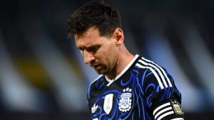 Arjantin – Moritanya maçı sonrası Messi çılgınlığı: İlgiden yürüyemedi, forması için kavga çıktı!