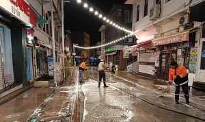 Ayvalık’ta Bayram Öncesi Temizlik Seferberliği