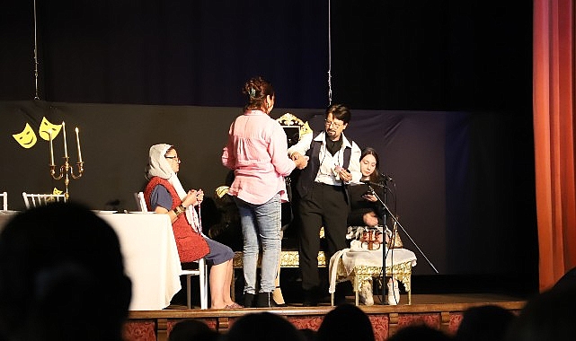 Bayındır’da “Alayına Makara” Tiyatro Oyunu Sahnelenecek