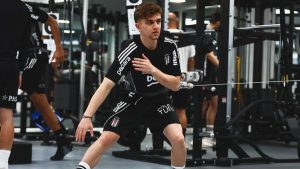 Beşiktaş salonda çalıştı