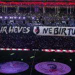 Beşiktaş taraftarından Galatasaray derbisine özel koreografi