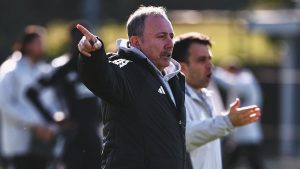 Beşiktaş’ta Sergen Yalçın’dan oyuncularına uyarı