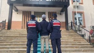 Bilecik’te kendisine saldıran köpeklerin sahibini vuran 17 yaşındaki şüpheli tutuklandı