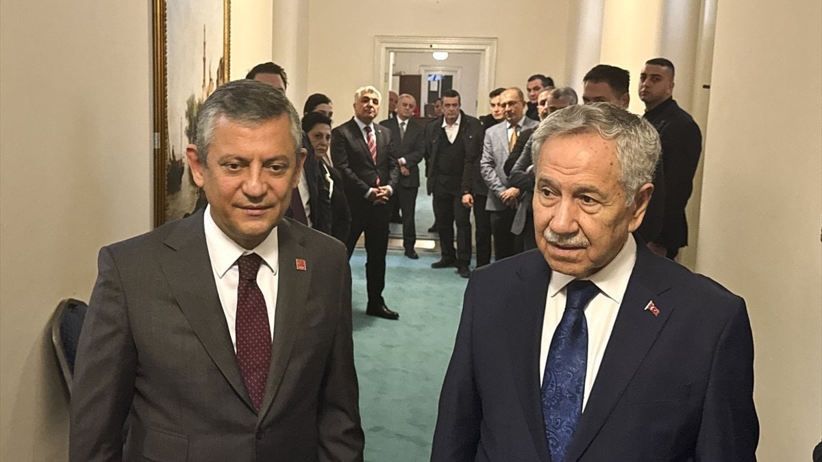 Bülent Arınç, Özgür Özel görüşmesinin detaylarını anlattı