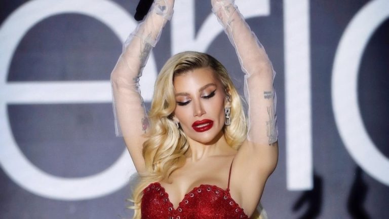 Burcu Güneş ve İrem Derici birbirine girdi! Ağır sözler var